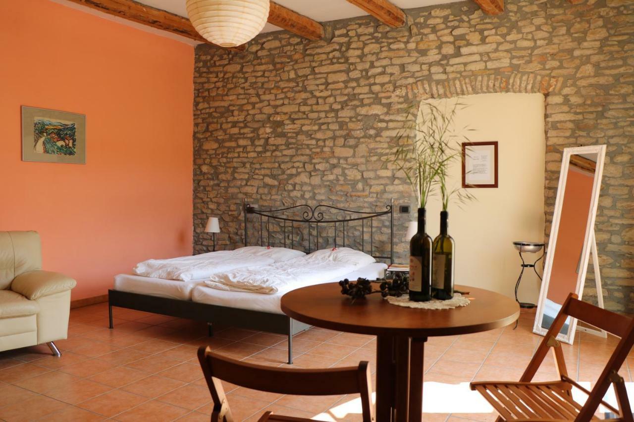 Casa Re - B&B e Vino a Montabone Exterior foto